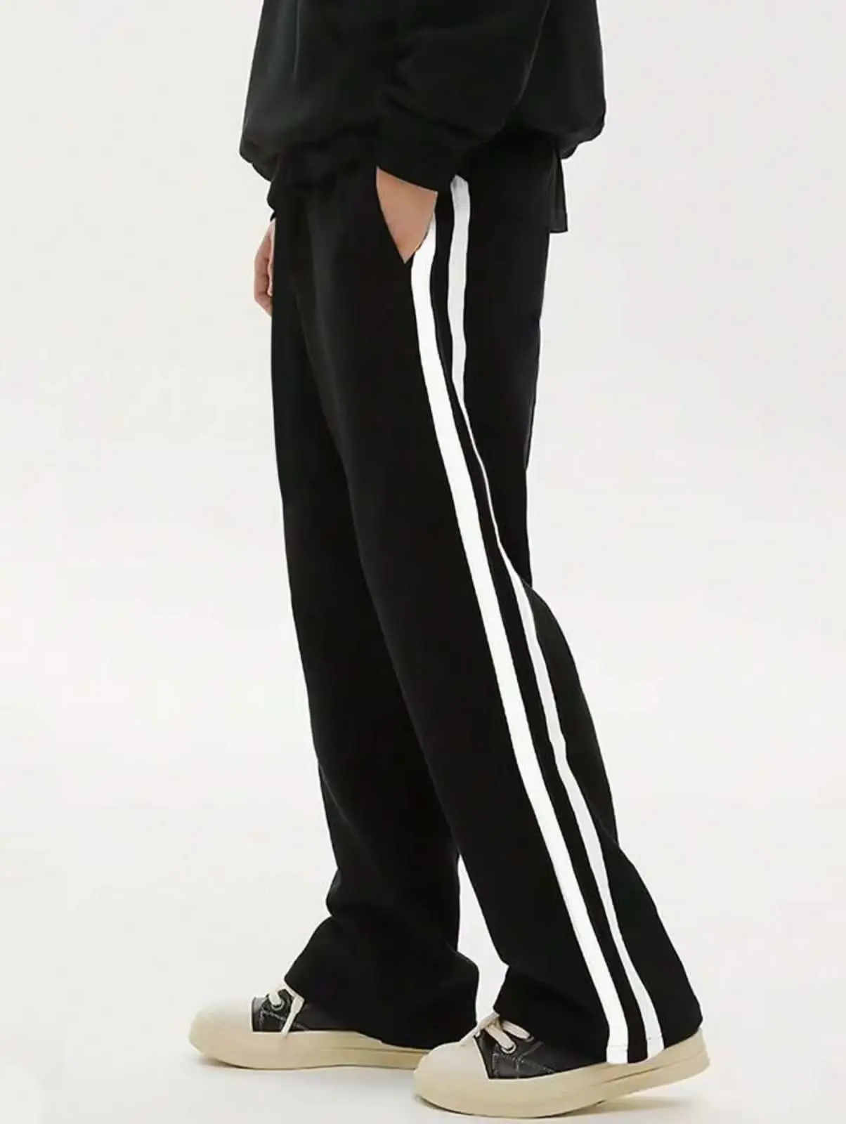 2 Stripe Black Baggy Style